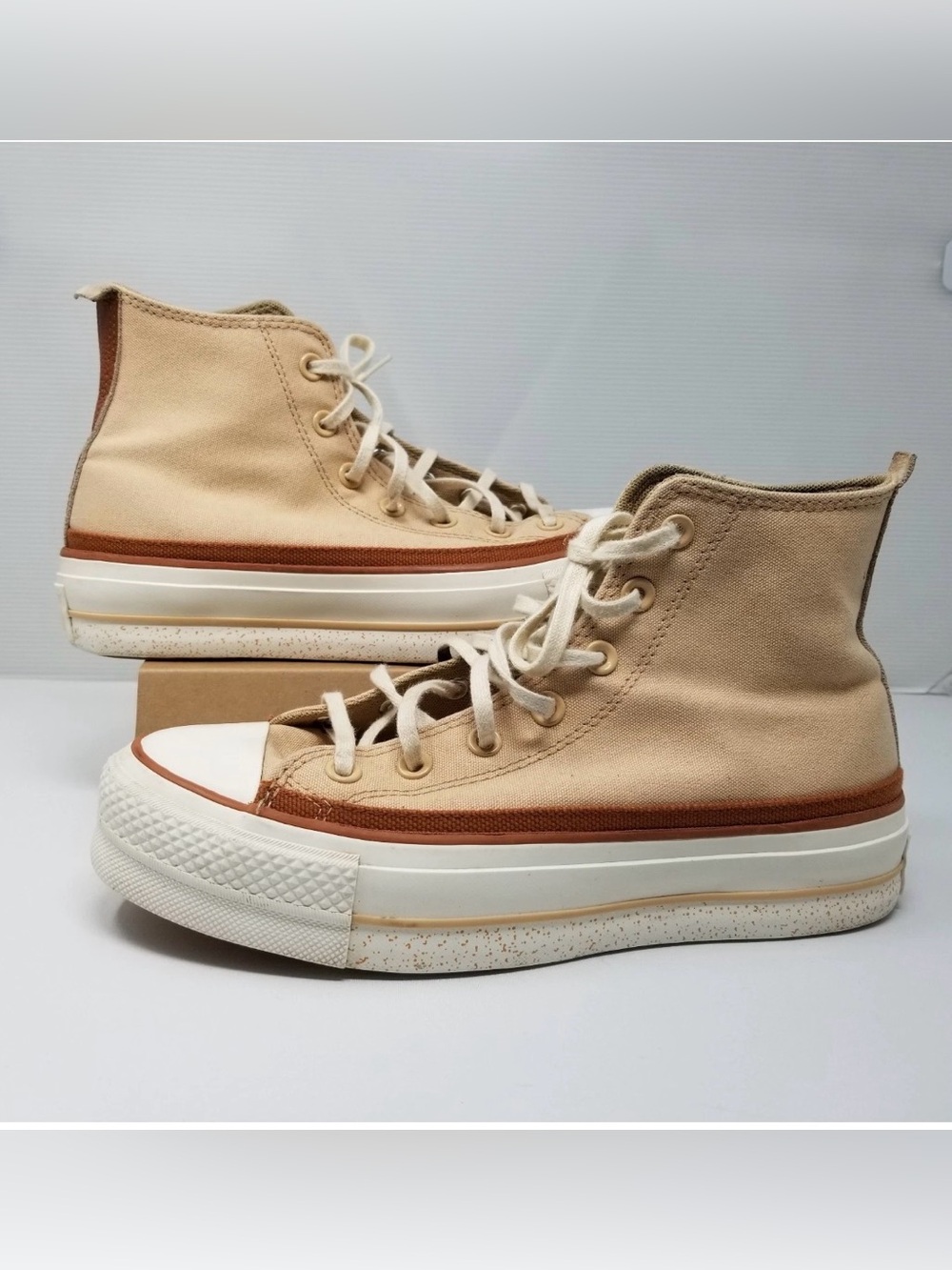 Converse Chuck Taylor All Star Lift Platform Chai Latte Hi Top in Beige & Brown - Picture 2 of 10